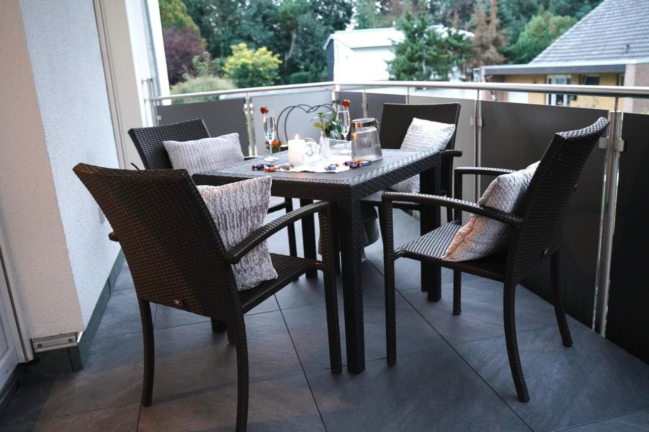 Ferienwohnung Kamin, Parkplatz, Balkon, Stilvolles Zuhause,Grosszuegig Paderborn Exterior foto